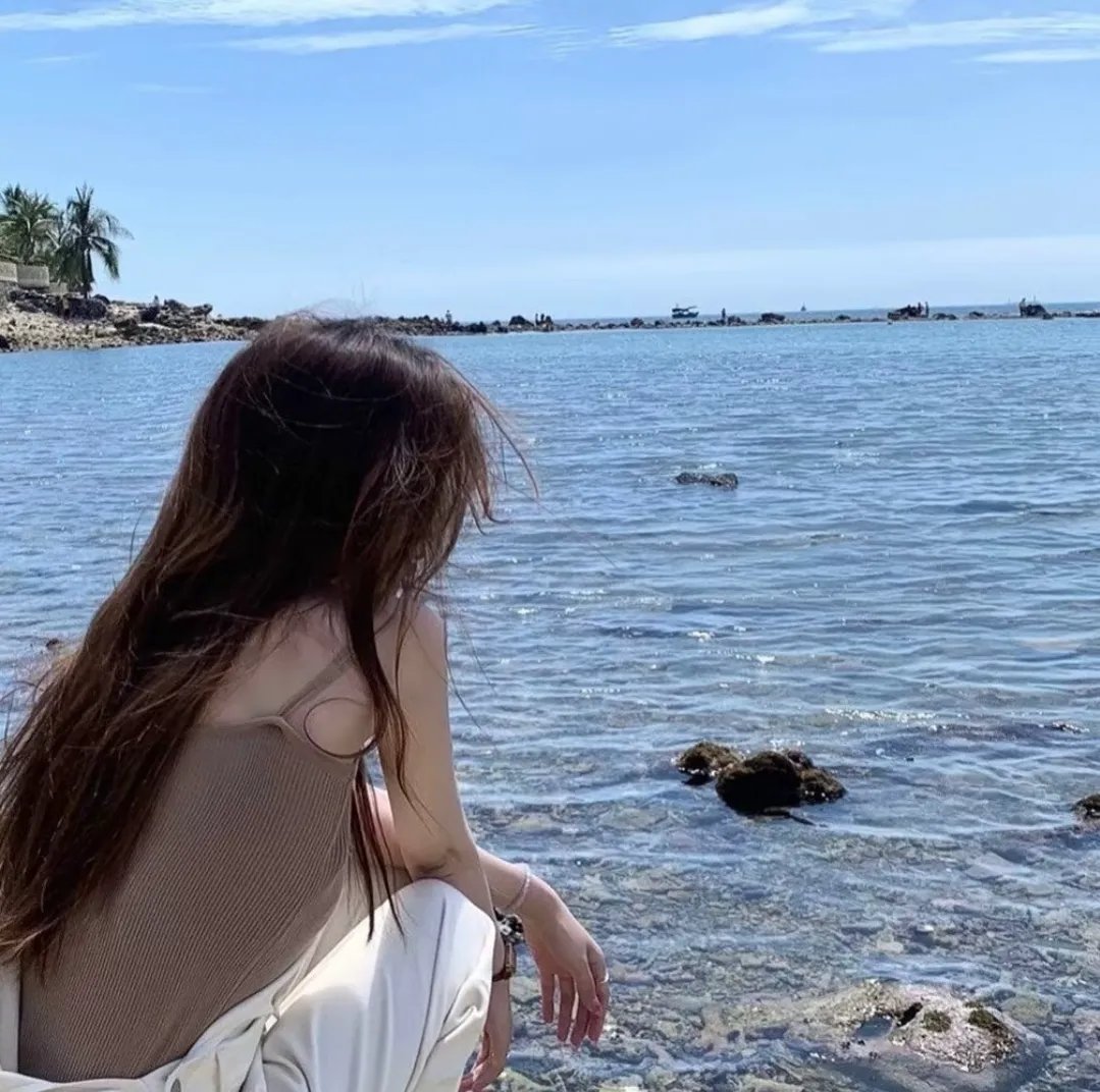 秘密情事海报